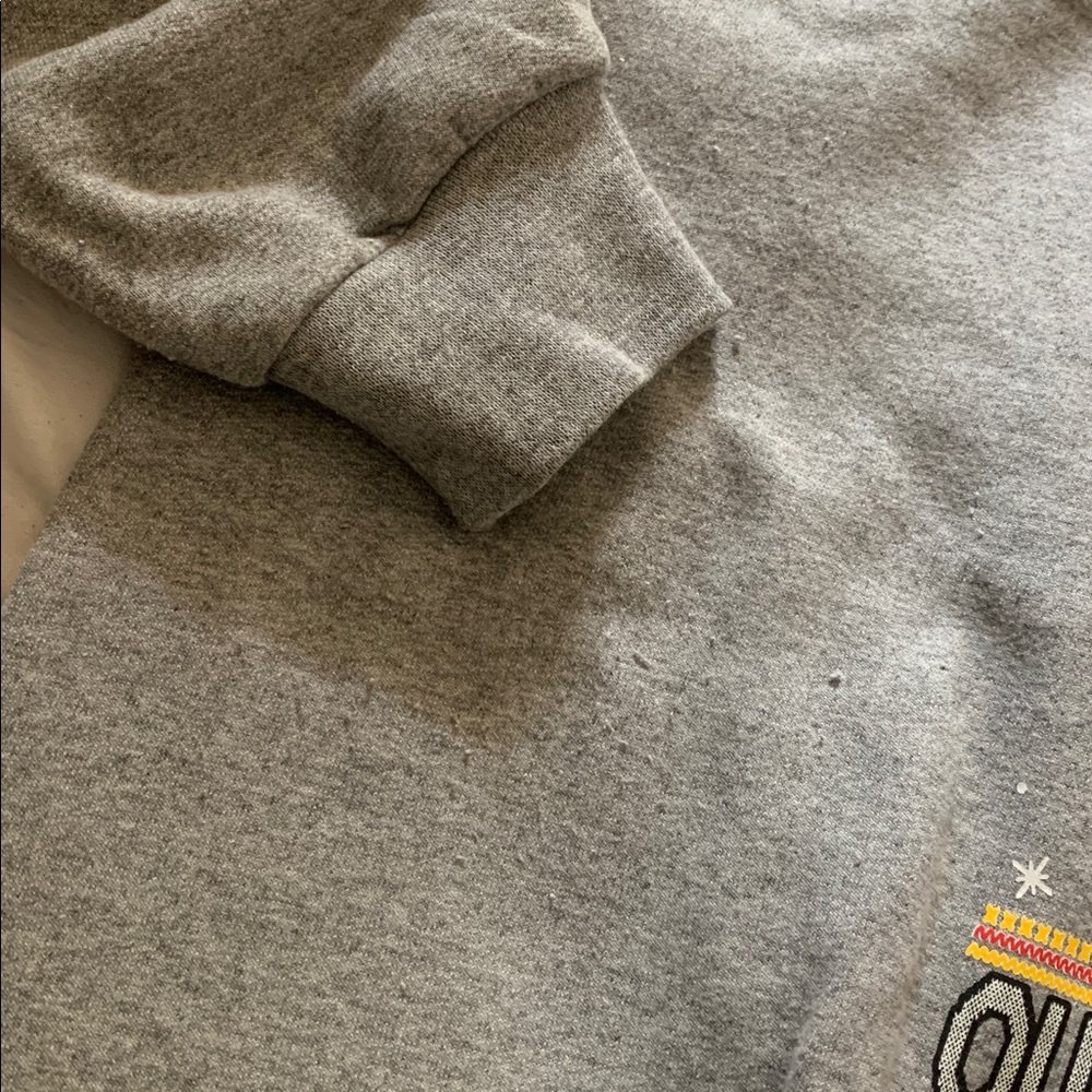 CHRISTMAS CREWNECK‼️ - Picture 6 of 6